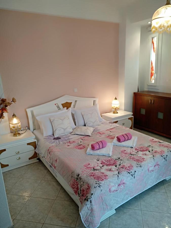 Prime Luxury Villa Beach Front Vrasná 外观 照片