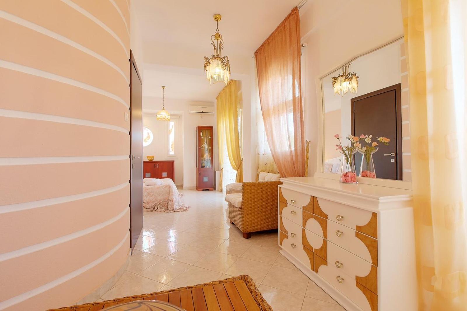 Prime Luxury Villa Beach Front Vrasná 外观 照片