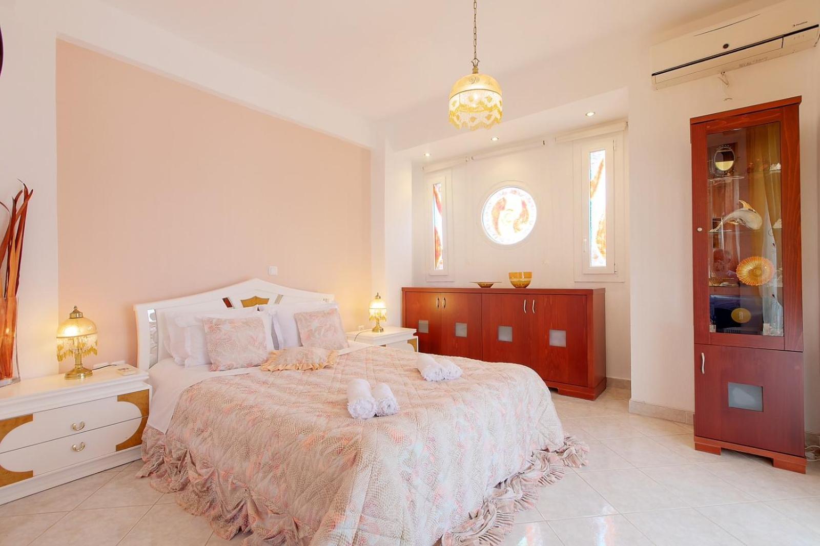 Prime Luxury Villa Beach Front Vrasná 外观 照片